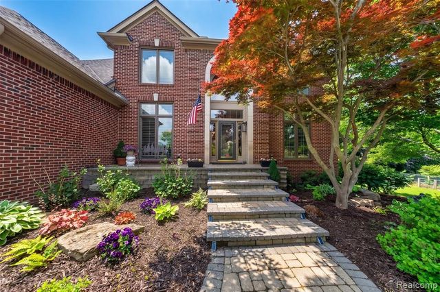 41621 Hempshire Street, Novi, MI 48375