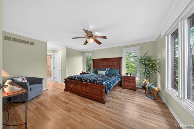 41621 Hempshire Street, Novi, MI 48375