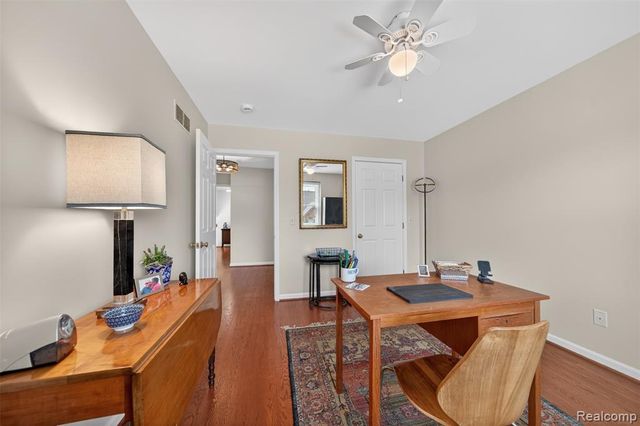 41621 Hempshire Street, Novi, MI 48375