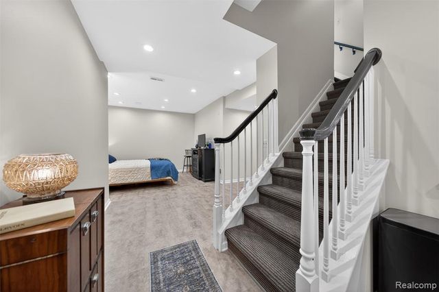 41621 Hempshire Street, Novi, MI 48375