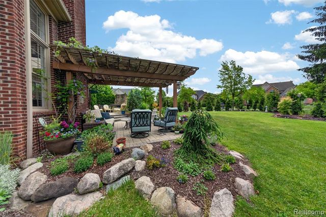 41621 Hempshire Street, Novi, MI 48375