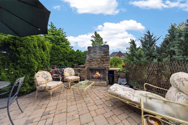 41621 Hempshire Street, Novi, MI 48375