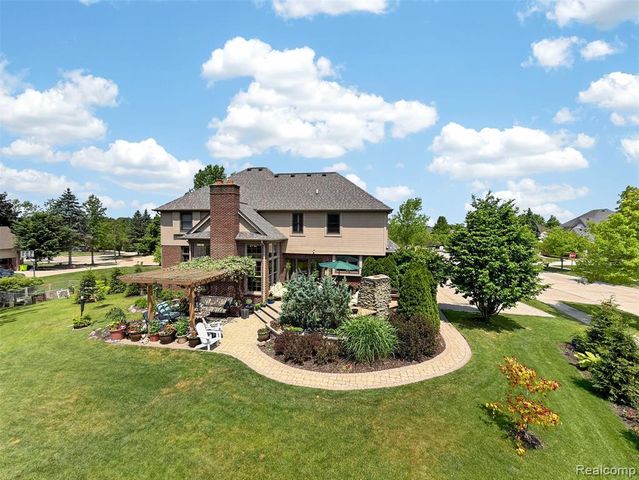 41621 Hempshire Street, Novi, MI 48375
