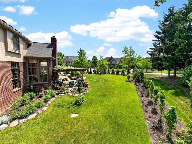 41621 Hempshire Street, Novi, MI 48375