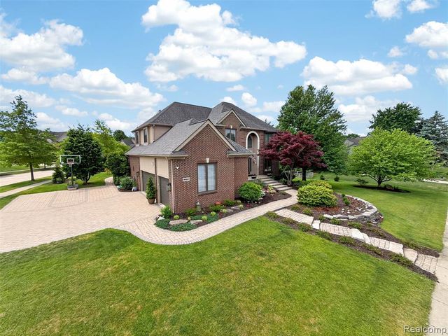 41621 Hempshire Street, Novi, MI 48375
