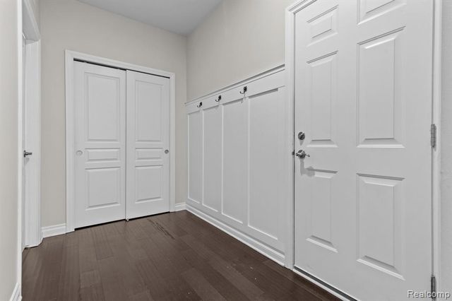 1526 Hickory Ridge Court, Canton, MI 48187