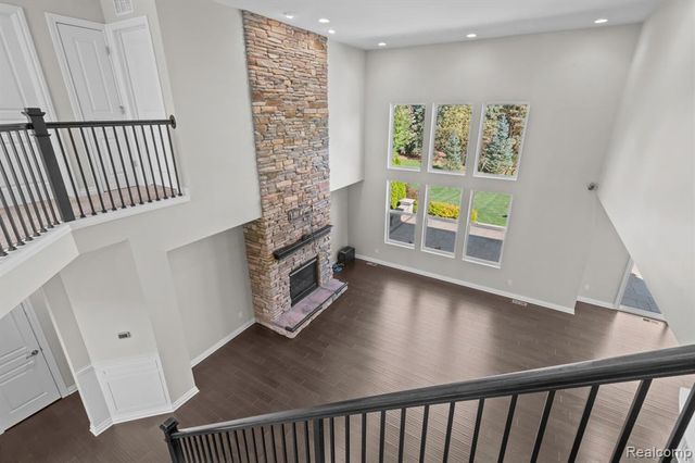 1526 Hickory Ridge Court, Canton, MI 48187