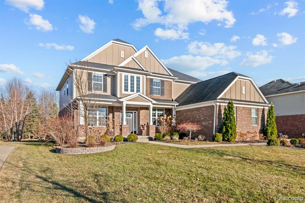 1526 Hickory Ridge Court, Canton, MI 48187