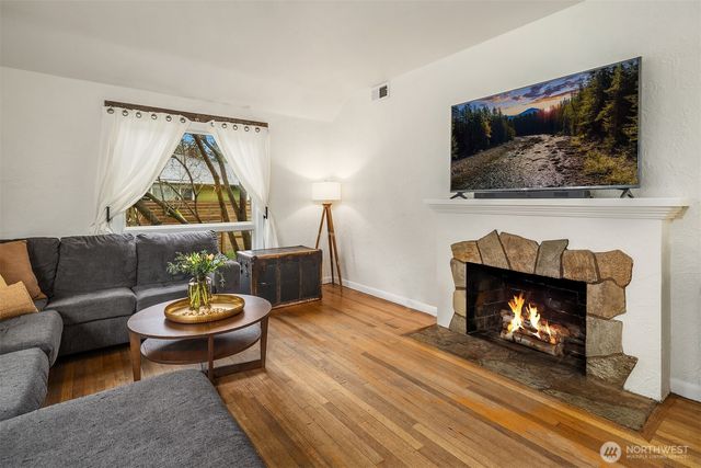 627 Madison Street, Everett, WA 98203