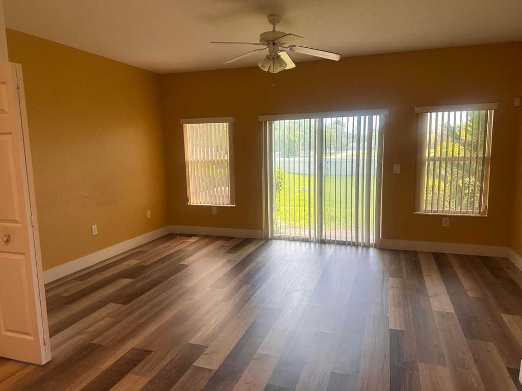 3016 NW 30TH Avenue, Oakland Park, FL 33311