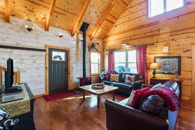 13480 Big Cola Road, Rockbridge, OH 43149