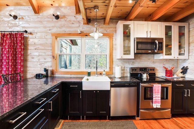 13480 Big Cola Road, Rockbridge, OH 43149