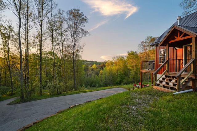 13480 Big Cola Road, Rockbridge, OH 43149