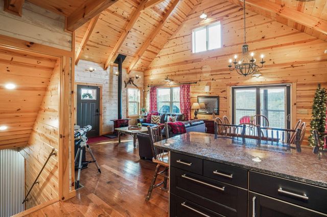 13480 Big Cola Road, Rockbridge, OH 43149