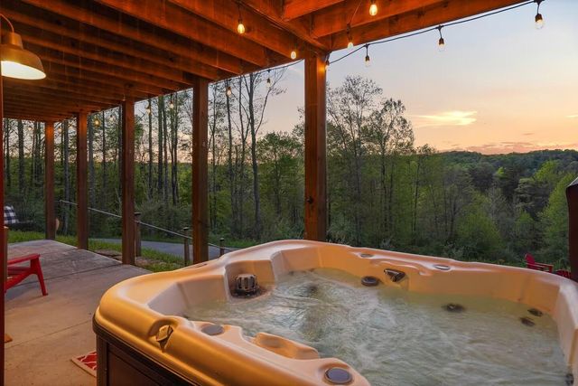 13480 Big Cola Road, Rockbridge, OH 43149