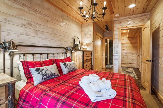 13480 Big Cola Road, Rockbridge, OH 43149