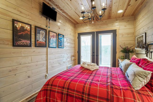 13480 Big Cola Road, Rockbridge, OH 43149