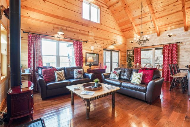 13480 Big Cola Road, Rockbridge, OH 43149