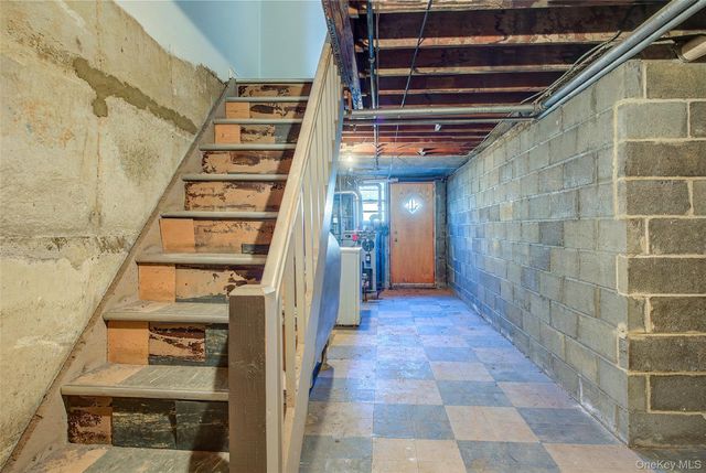 50-35 207th Street, Bayside, NY 11364