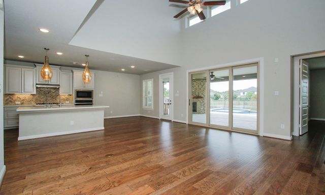 57 Sunrise Crest Trail, Tomball, TX 77375