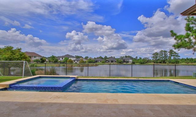 57 Sunrise Crest Trail, Tomball, TX 77375