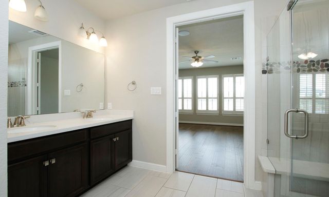57 Sunrise Crest Trail, Tomball, TX 77375