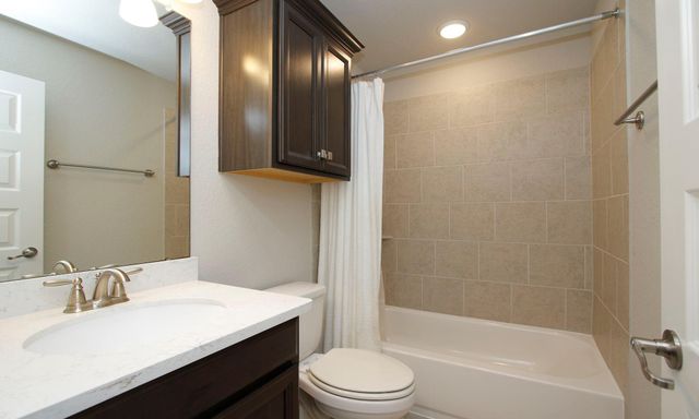57 Sunrise Crest Trail, Tomball, TX 77375