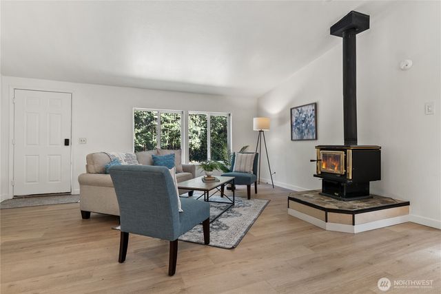 10223 Glenwood Road SW, Port Orchard, WA 98367