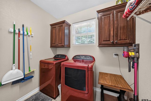 19110 PINEDALE CIRCLE, Flint, TX 75762