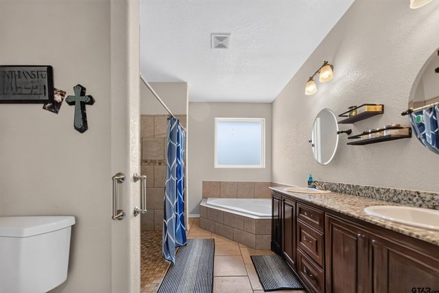 19110 PINEDALE CIRCLE, Flint, TX 75762