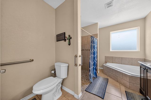 19110 PINEDALE CIRCLE, Flint, TX 75762