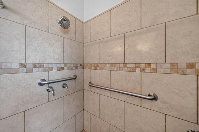 19110 PINEDALE CIRCLE, Flint, TX 75762
