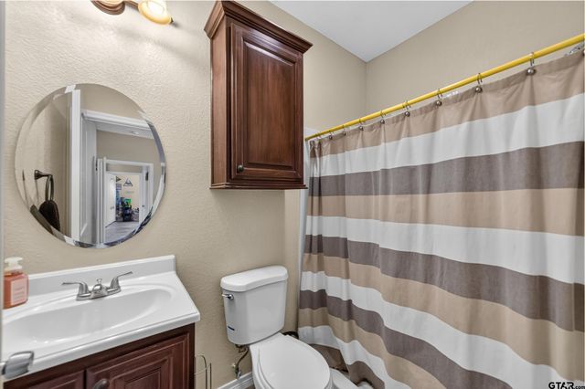 19110 PINEDALE CIRCLE, Flint, TX 75762
