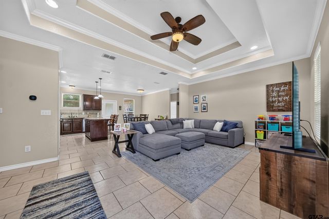 19110 PINEDALE CIRCLE, Flint, TX 75762