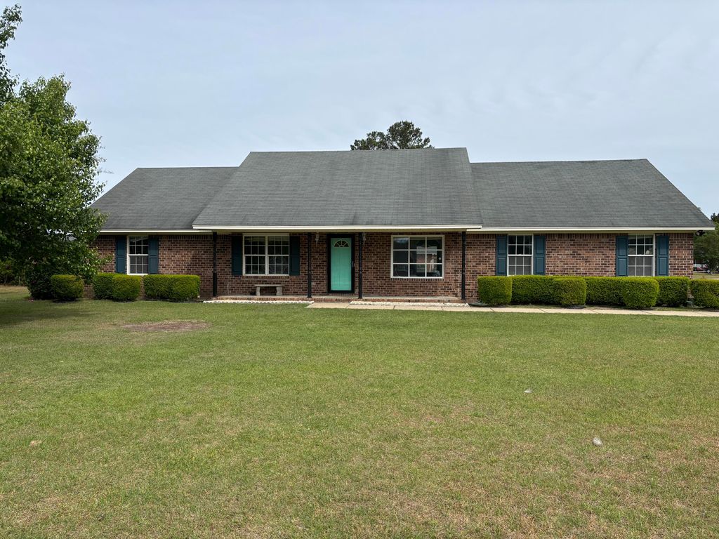 2605 Nicholson Drive, Sumter, SC 29150