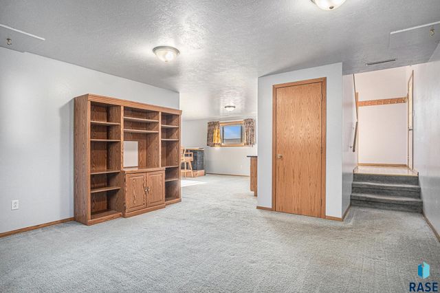 805 College Ave N Avenue N, Wessington Springs, SD 57382