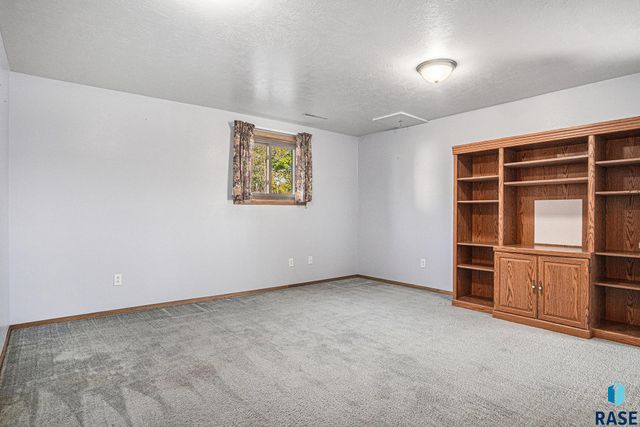 805 College Ave N Avenue N, Wessington Springs, SD 57382