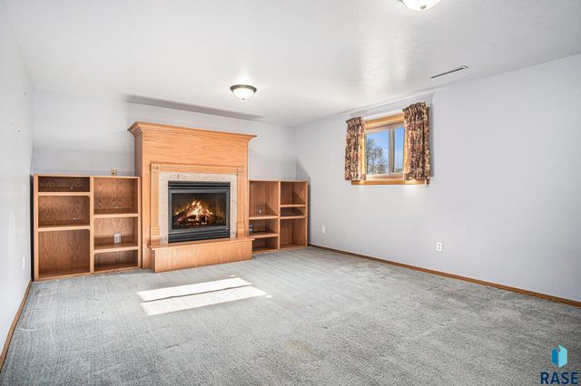 805 College Ave N Avenue N, Wessington Springs, SD 57382