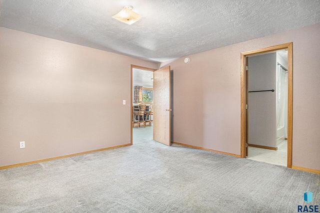 805 College Ave N Avenue N, Wessington Springs, SD 57382