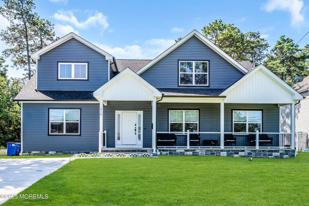 1716 10th Avenue, Toms River, NJ 08757
