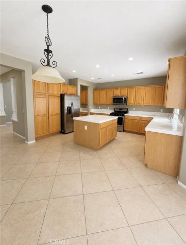 27960 Whittington, Menifee, CA 92584