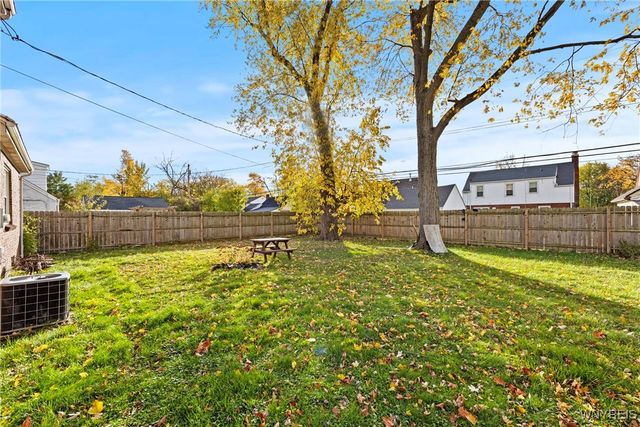 42 Jasper Drive, Amherst, NY 14226