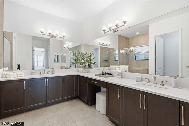 20374 Fair Oak LN, Estero, FL 33928