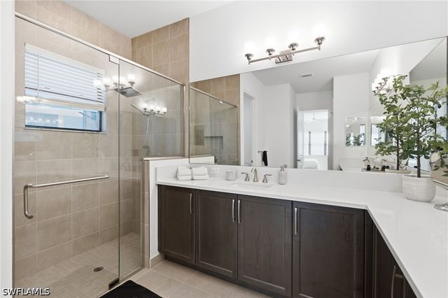 20374 Fair Oak LN, Estero, FL 33928