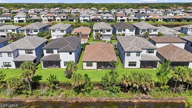 20374 Fair Oak LN, Estero, FL 33928