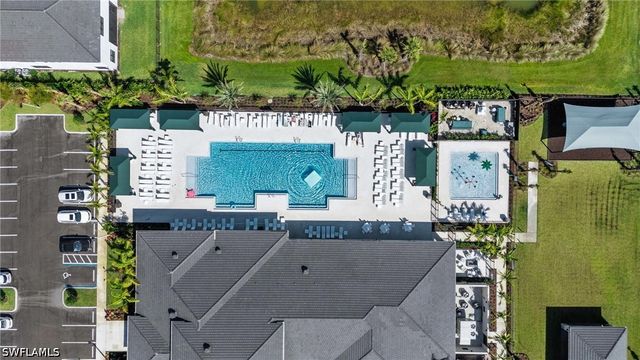 20374 Fair Oak LN, Estero, FL 33928