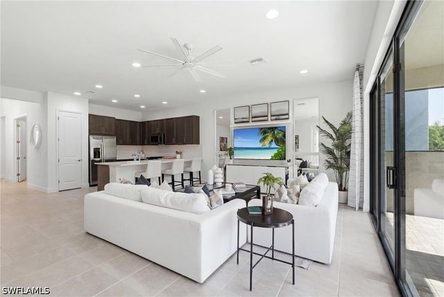 20374 Fair Oak LN, Estero, FL 33928