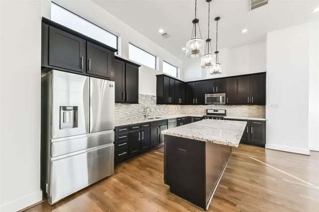 1810 Thompson Street, Houston, TX 77007