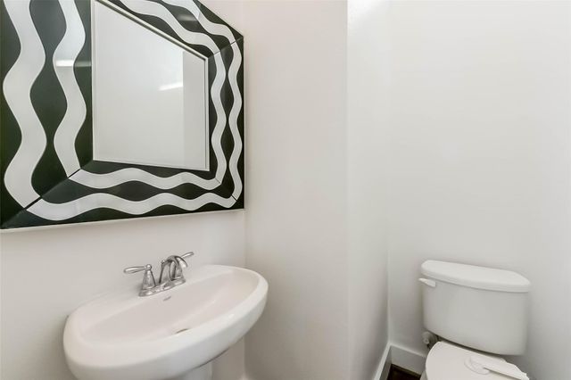 1810 Thompson Street, Houston, TX 77007