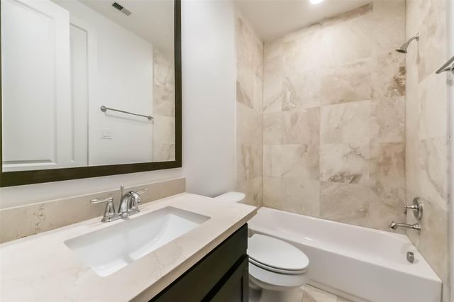 1810 Thompson Street, Houston, TX 77007